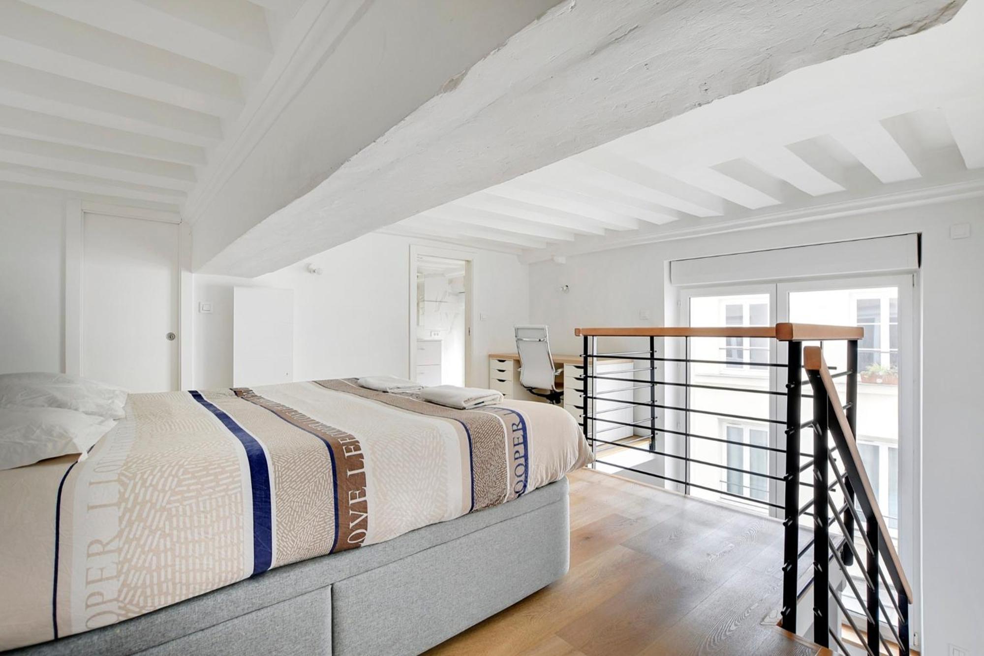 Duplex Notre-Dame De Paris Apartment Bagian luar foto